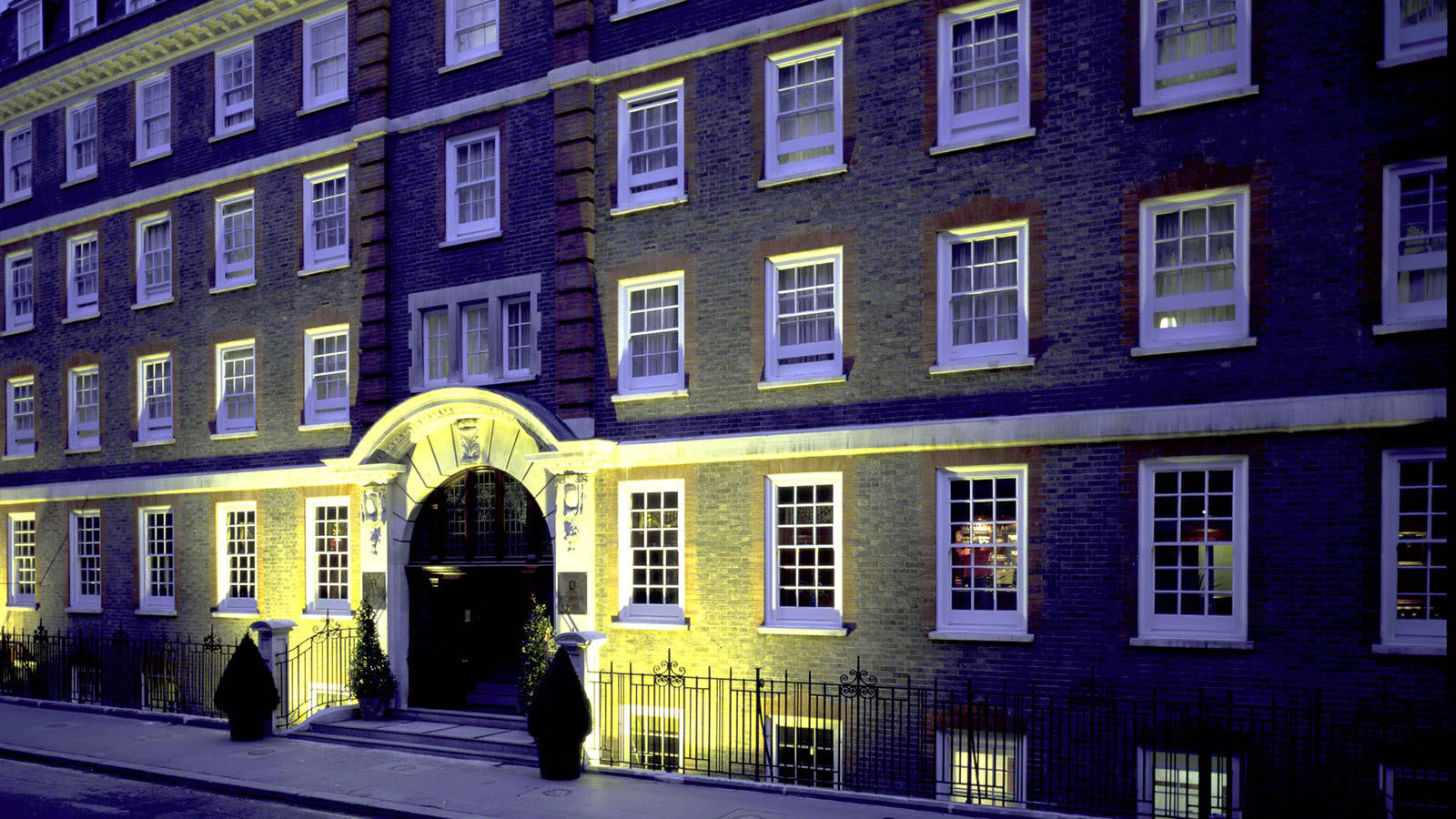 Gem Fitzrovia Hotel 4*