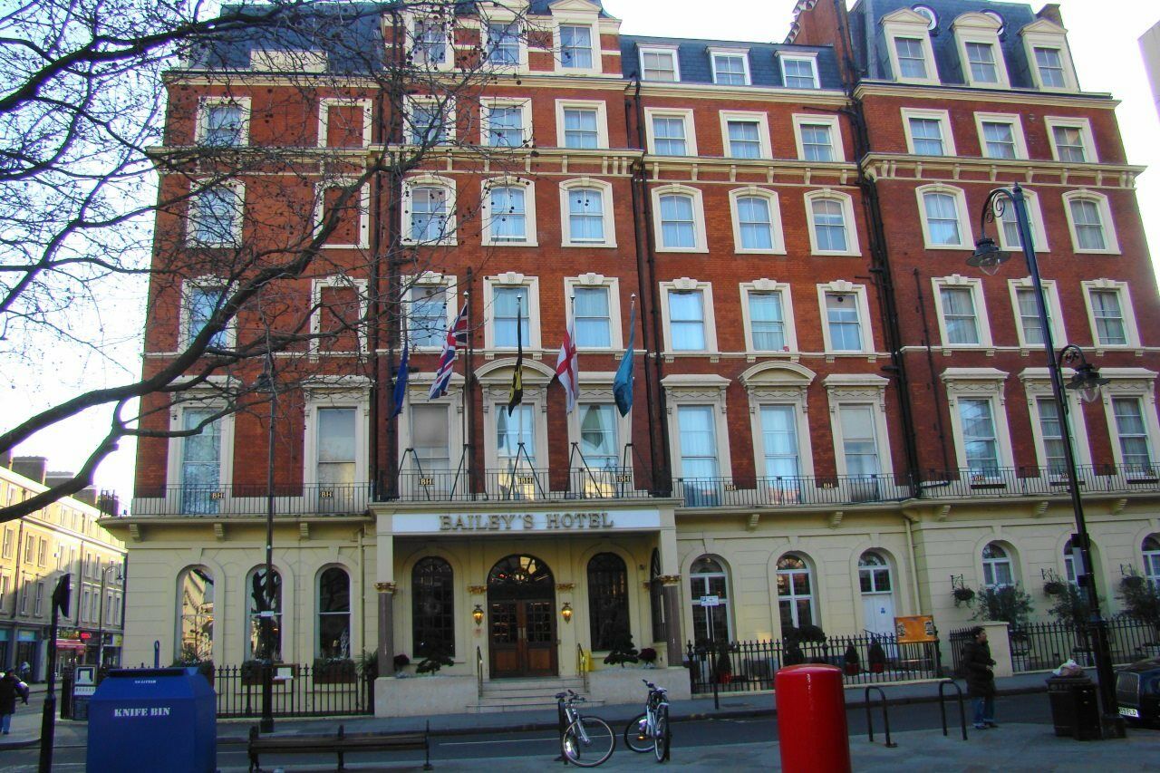 The Bailey's Kensington Londen