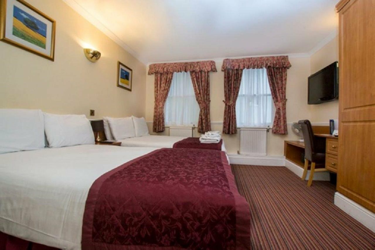 Hotel Brunel 3*