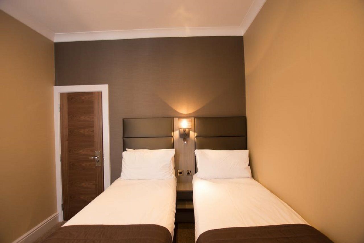Hotel Brunel 3*