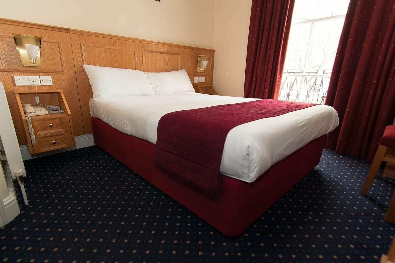 Hotel Days Hyde Park 3*