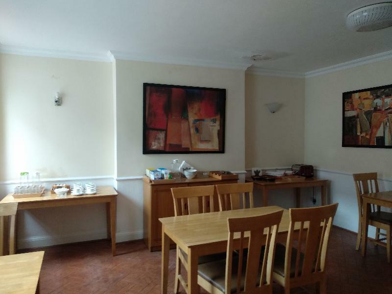 Hotel Oyo 24 Sussex, Paddington London