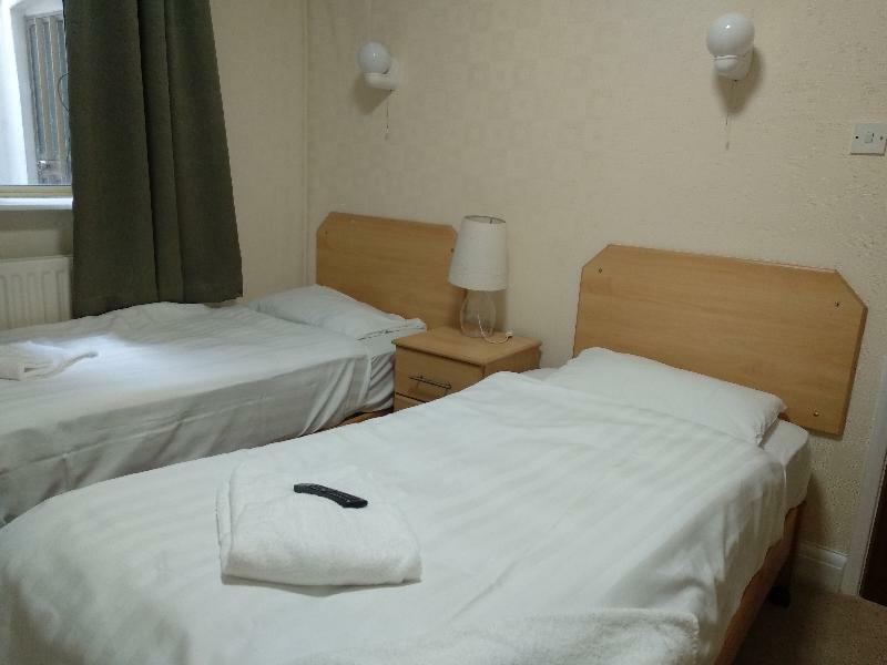 Oyo 24 Sussex, Paddington 3*