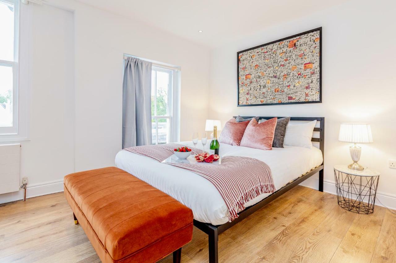 Bright & Spacious 4beds - Kensington High Street-olympia Leilighet London