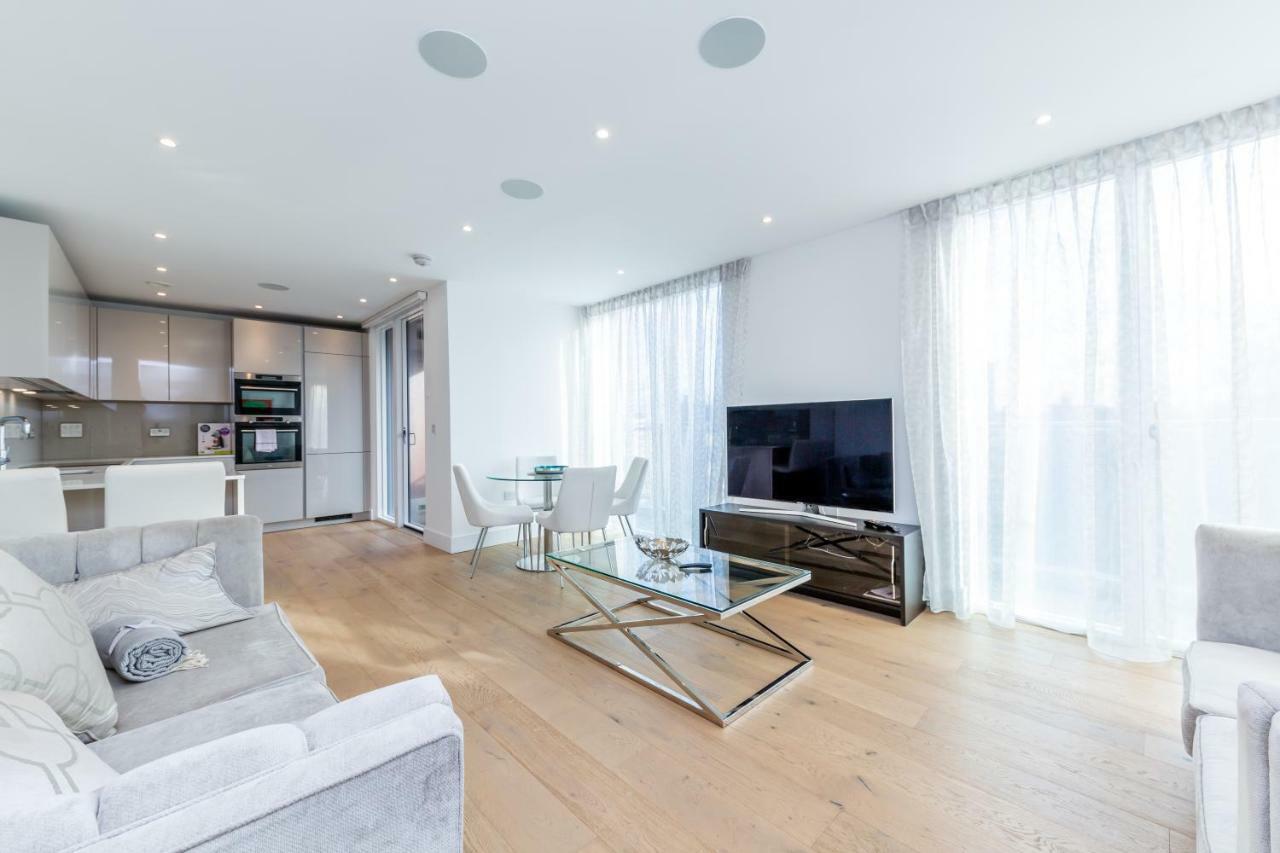 Stylish Near Central Free Wifi *