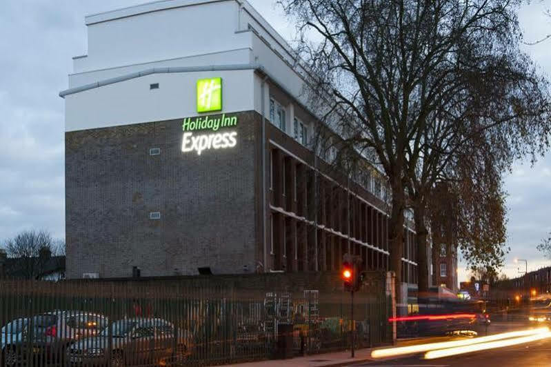 Hotel Holiday Express - Vauxhall Nine Elms, An Ihg 3*