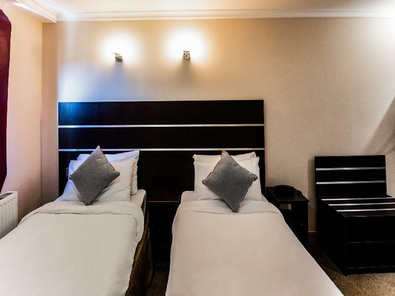 Epsilon 3* Londen