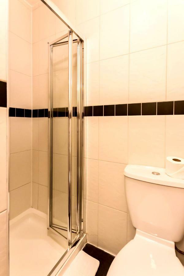 Hotel Oyo Tamtam Acton London