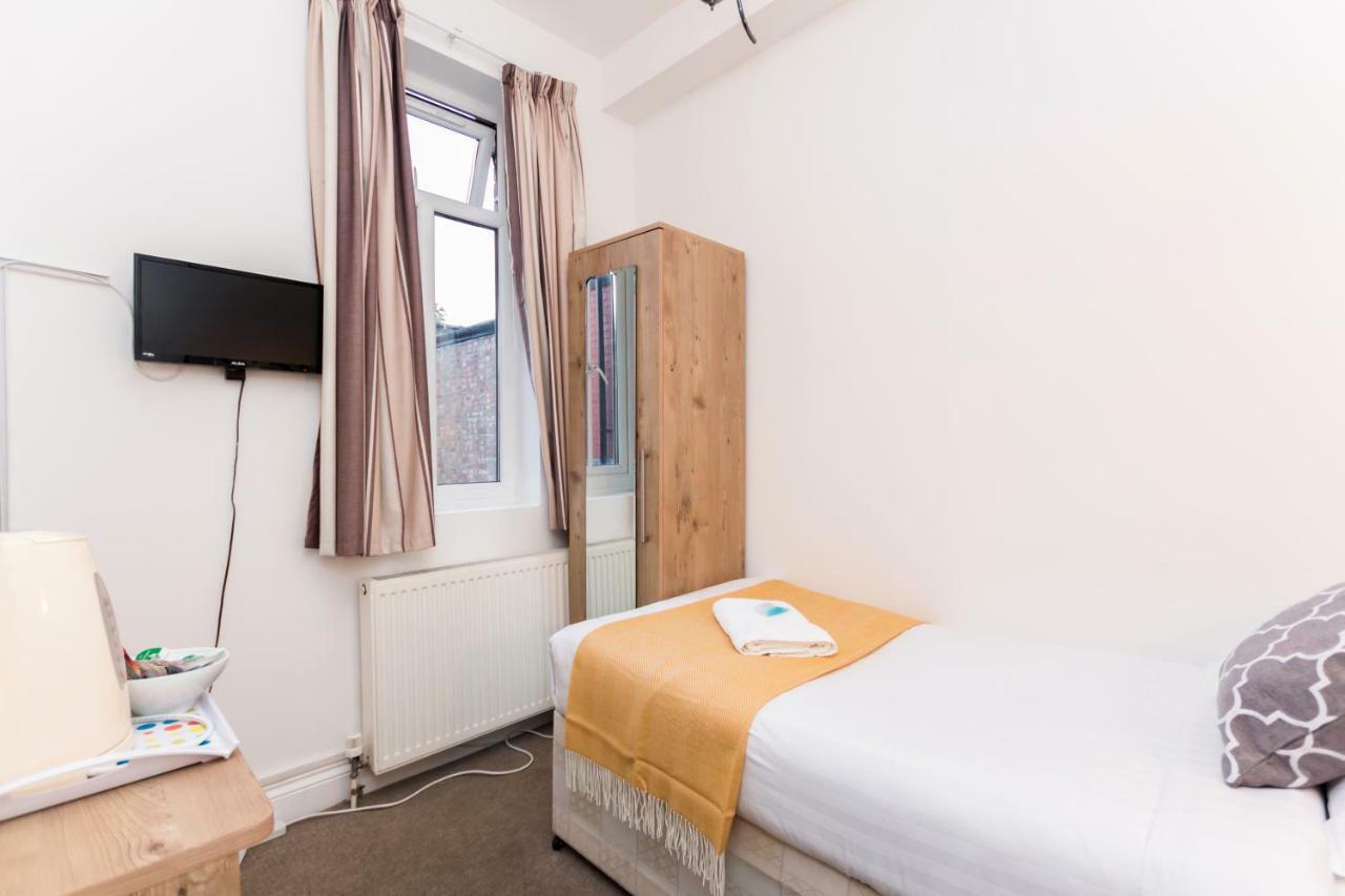 Hotel Oyo Tamtam Acton London