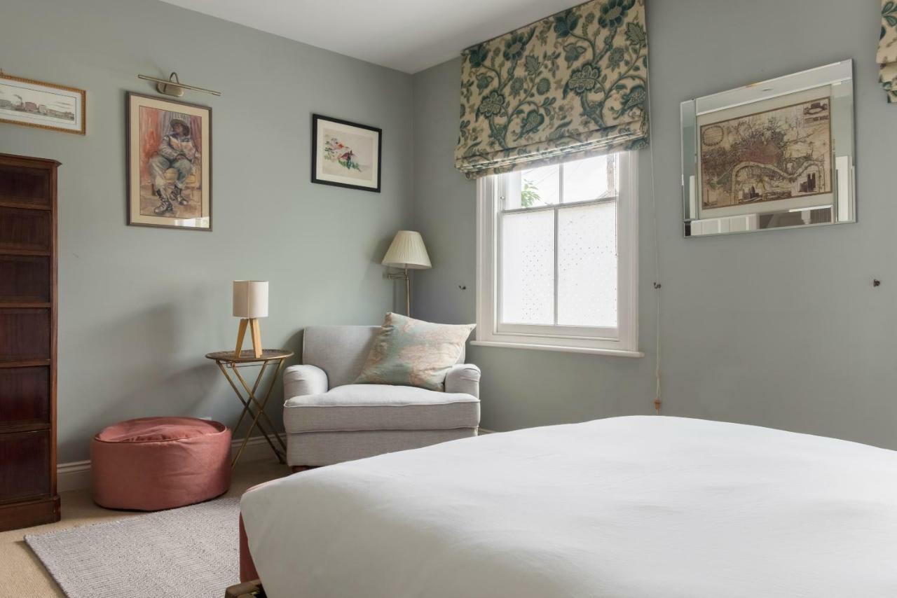 Veeve - Beautiful Interiors On A Battersea Crescent Feriehus *
