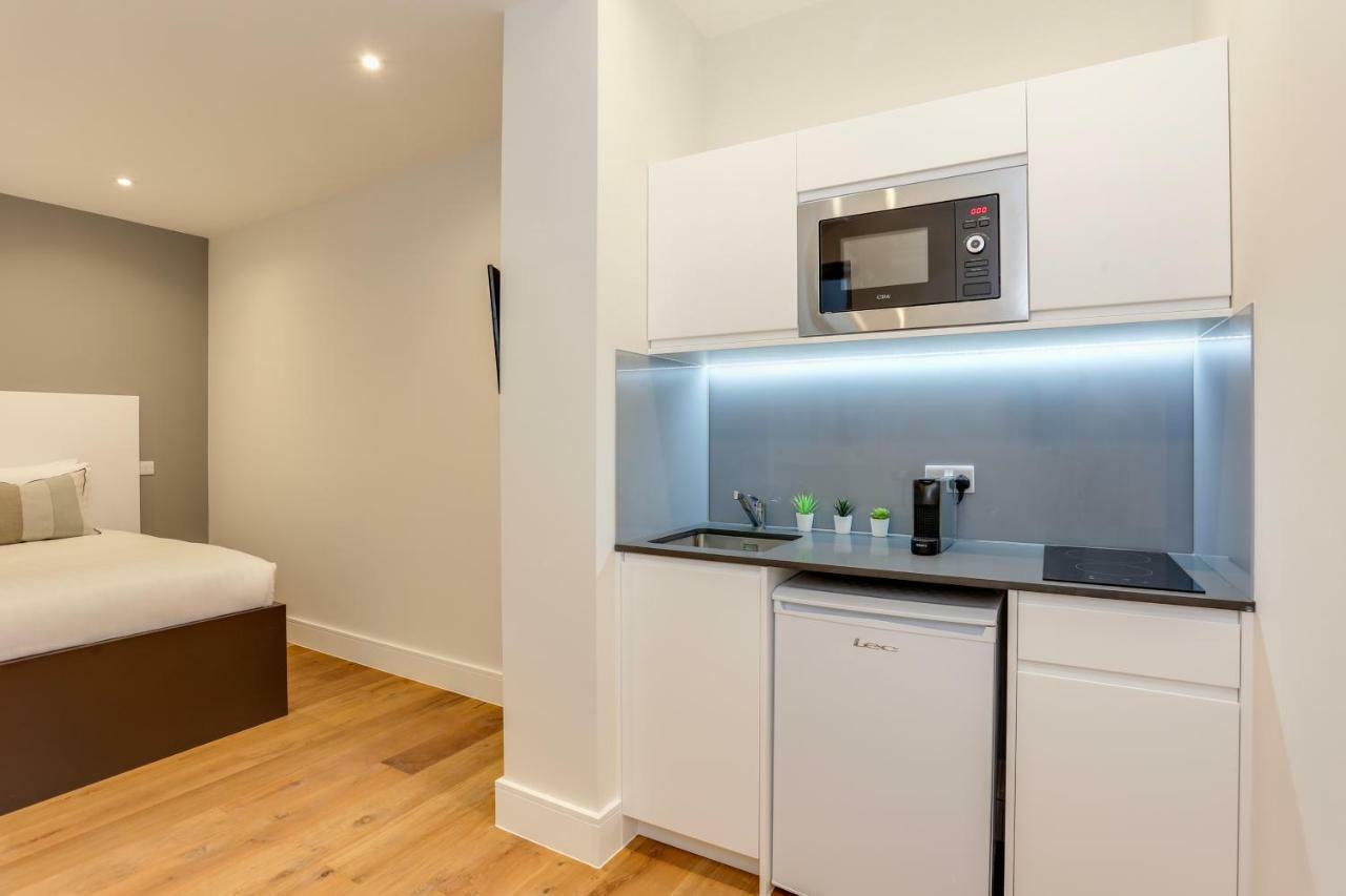 Queensborough Terrace Serviced By Concept