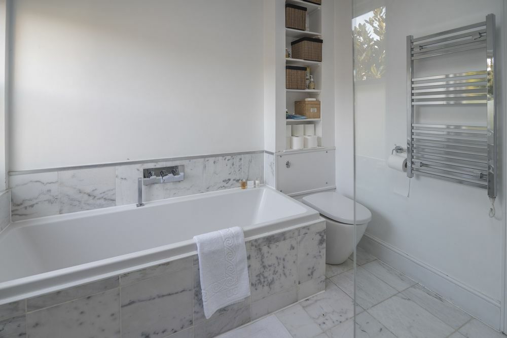 Hotel Stylish Family In Battersea Vr London