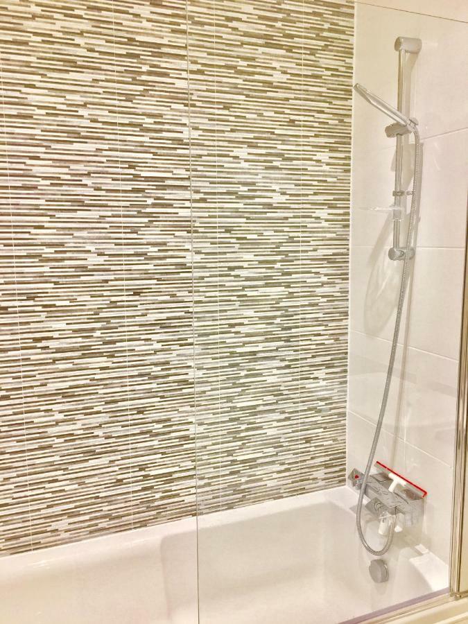 2-bedrooms Apartment, Lounge, Balcony Appartement