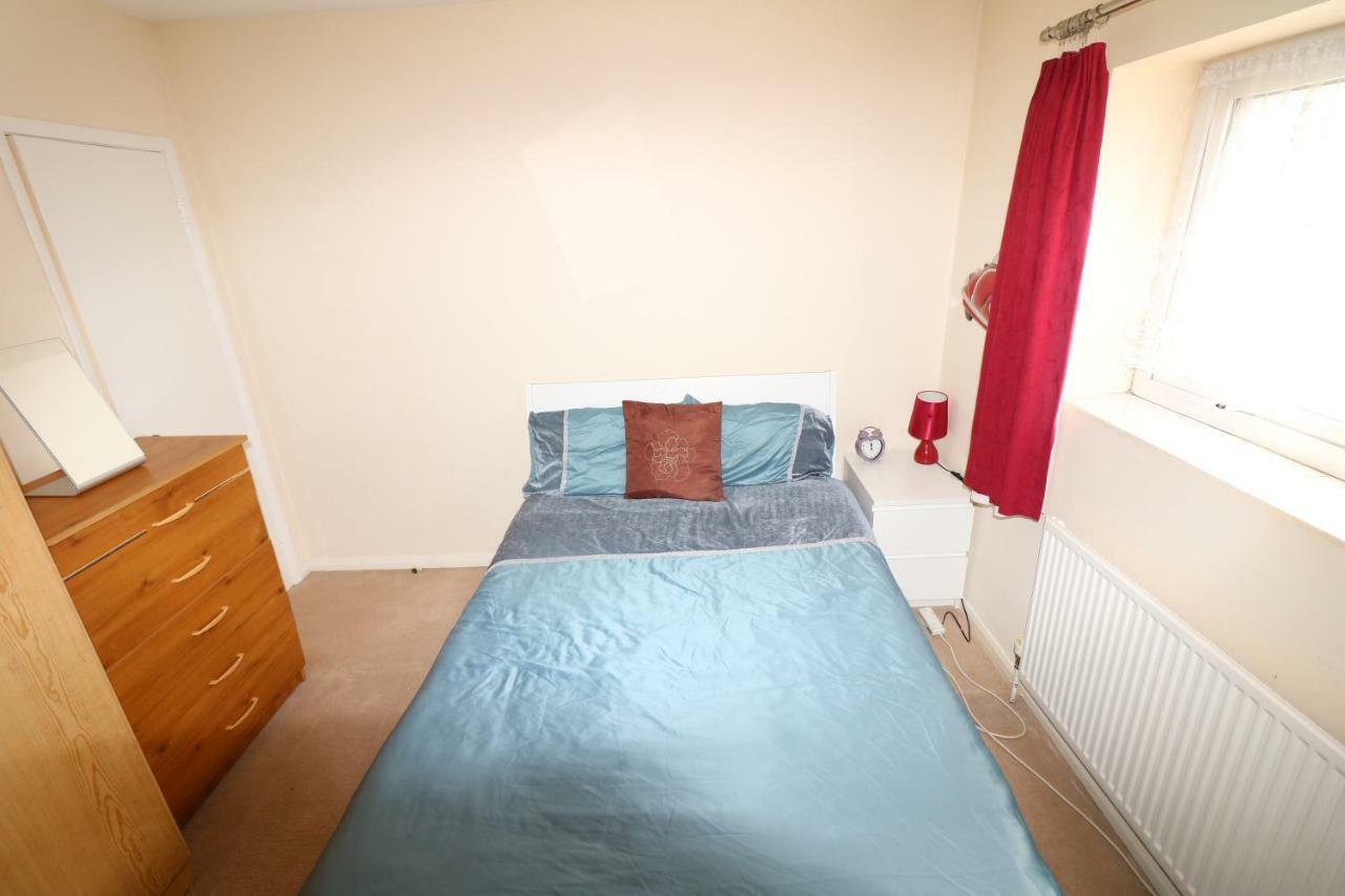 Abbey Private House With Lovely Garden * Londen