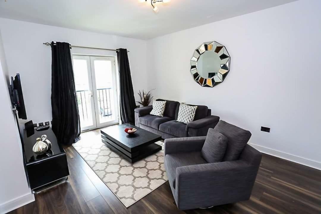 Modern 2 Bedroom * London