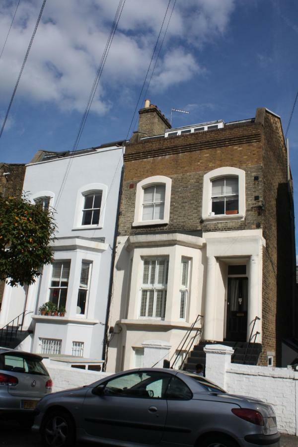 Battersea Apt At Louvaine Road * London