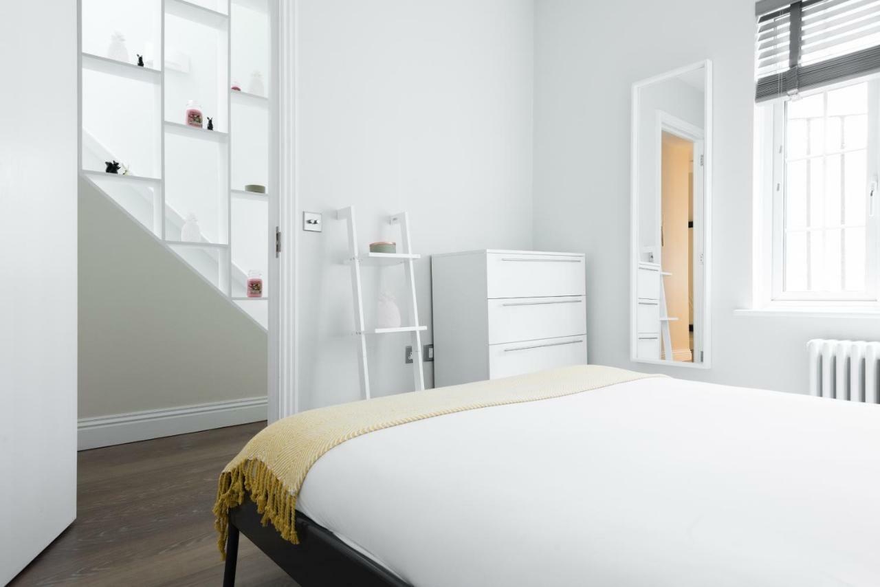 The Soho Hideout - Modern & Central 2bdr Apartment