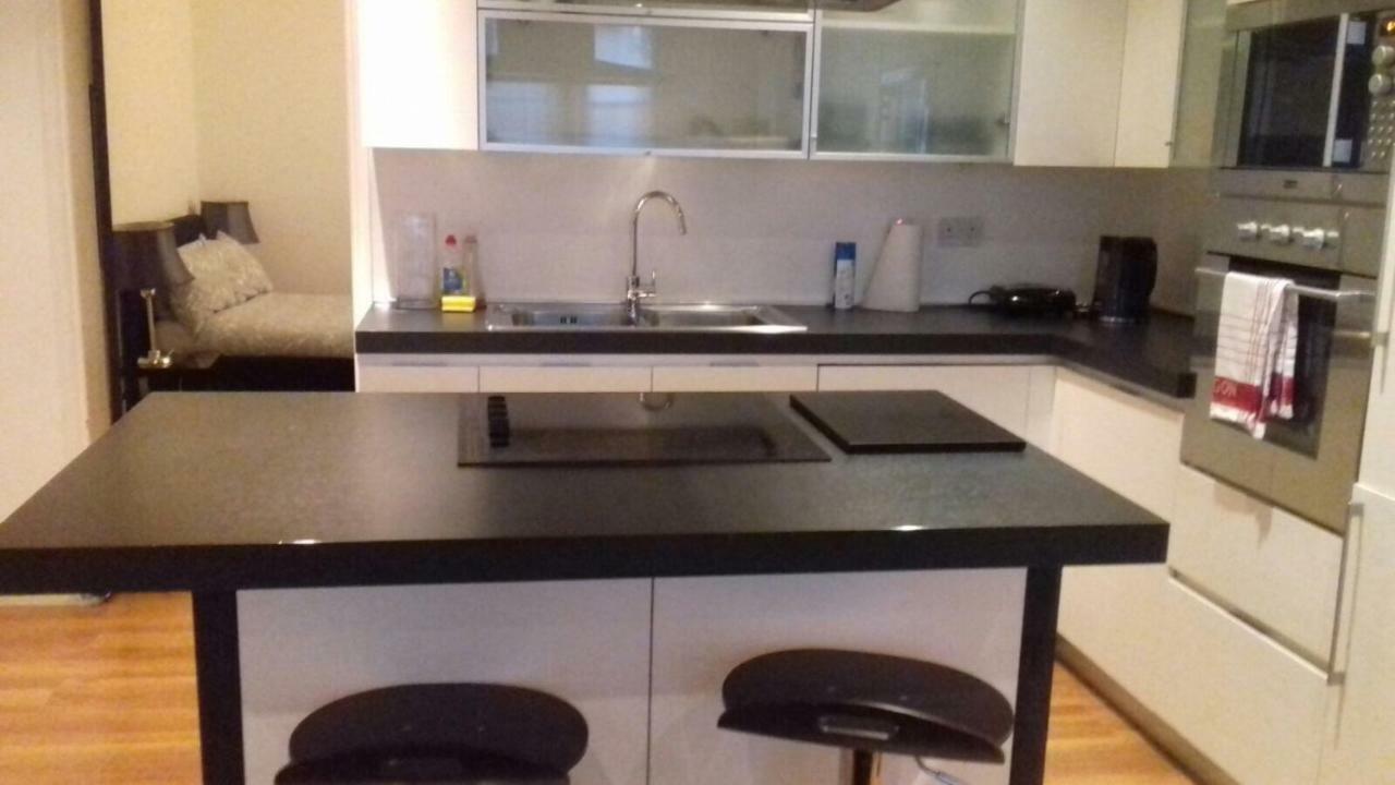 Stylish 1 Bed In Earls Court Lägenhet *