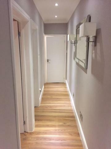 Shepherds Bush Apartment