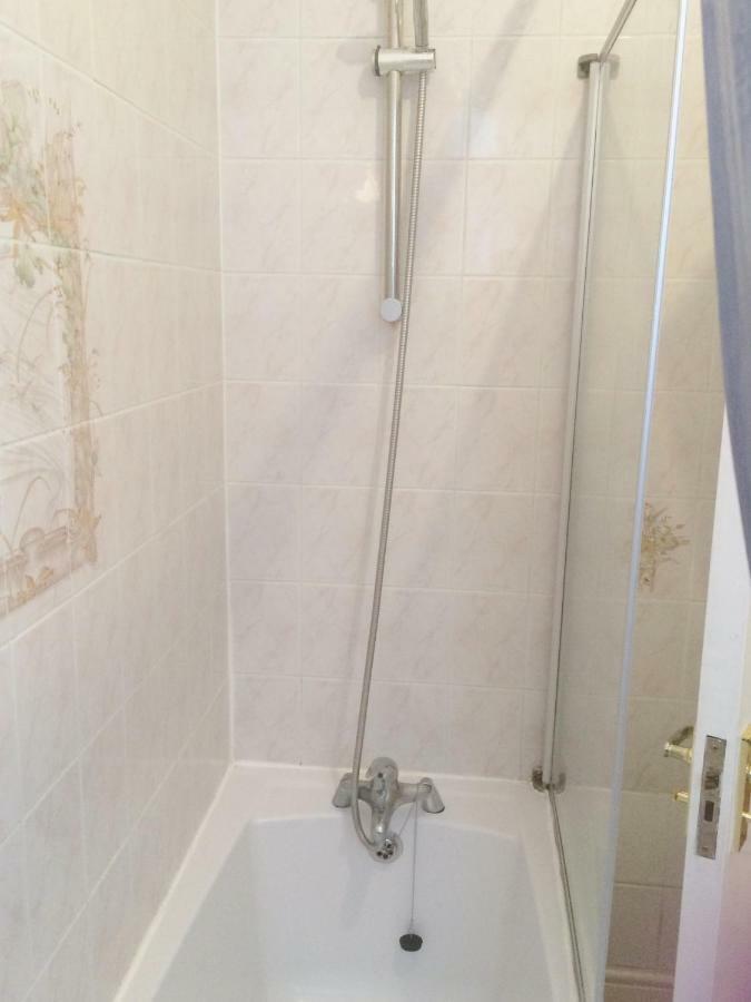 Spacious West 2 Bedroom Appartamento