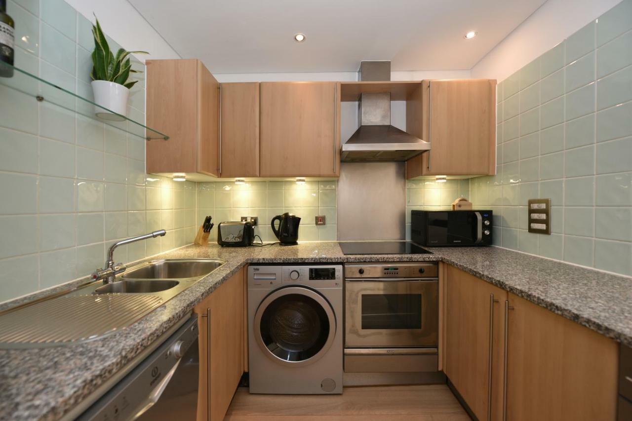 Modern & Peaceful Flat 2 Mins To Tube Appartement