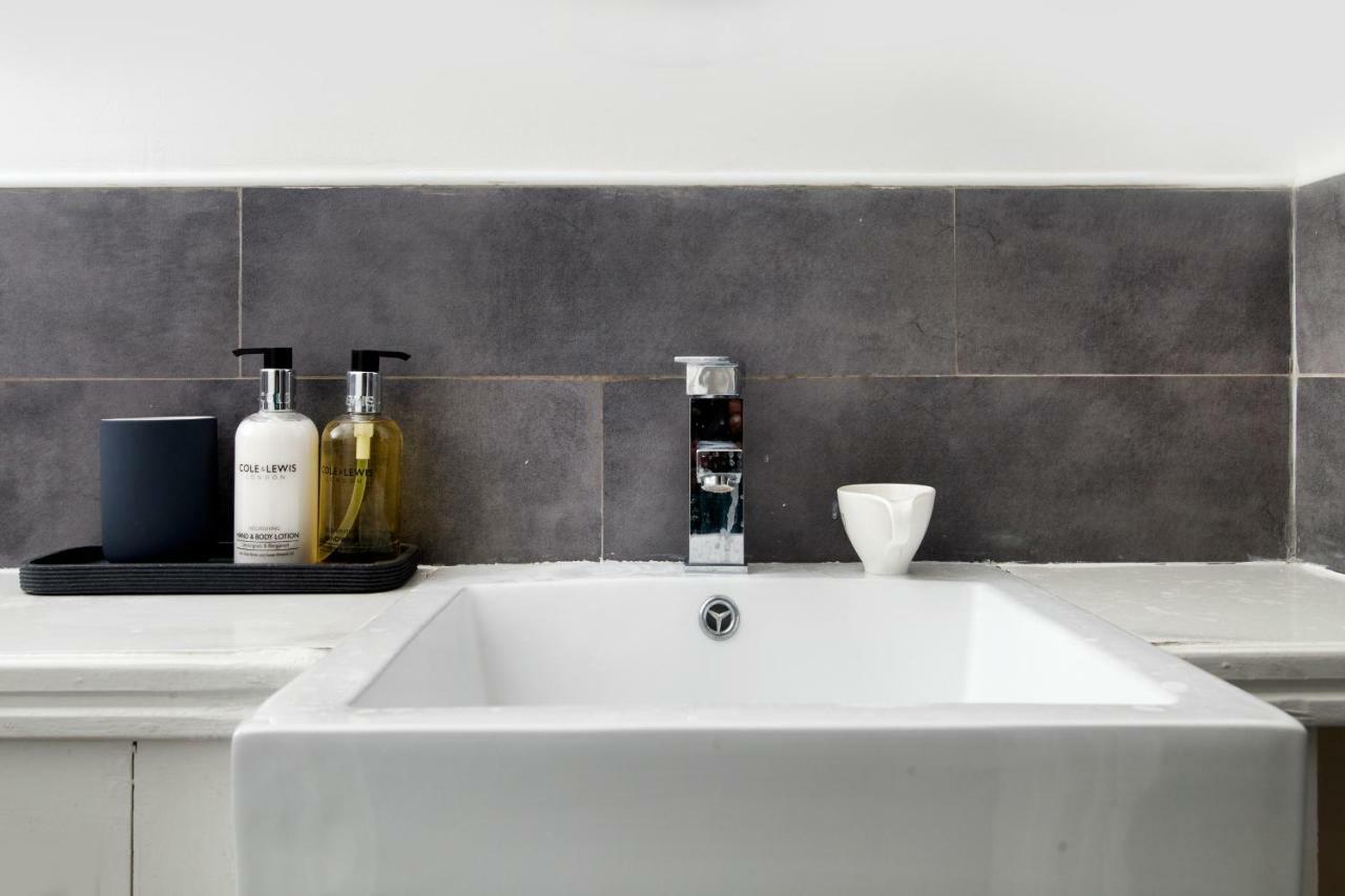 2bed 2bath In Fitzrovia Apartment London