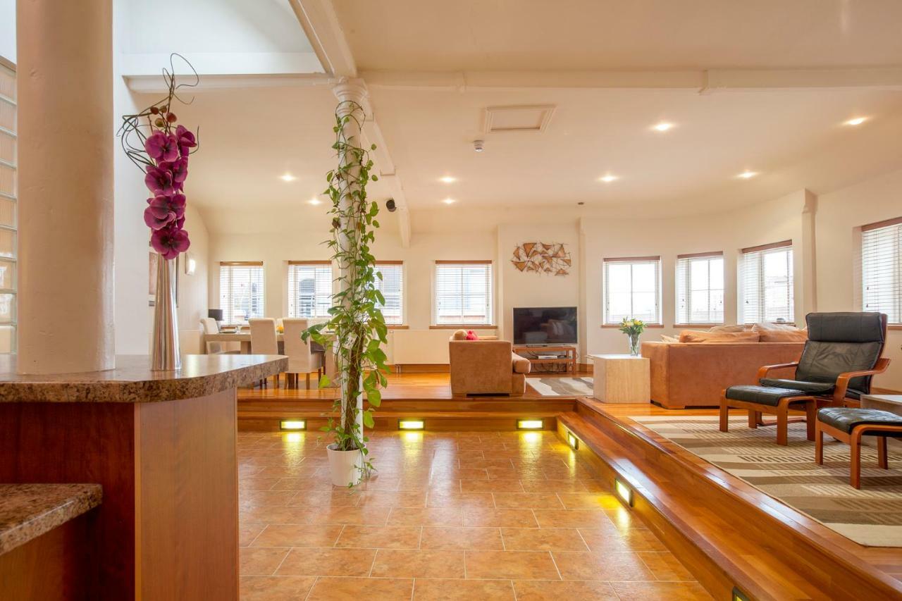 Bright Private - Peaceful Morden Location *