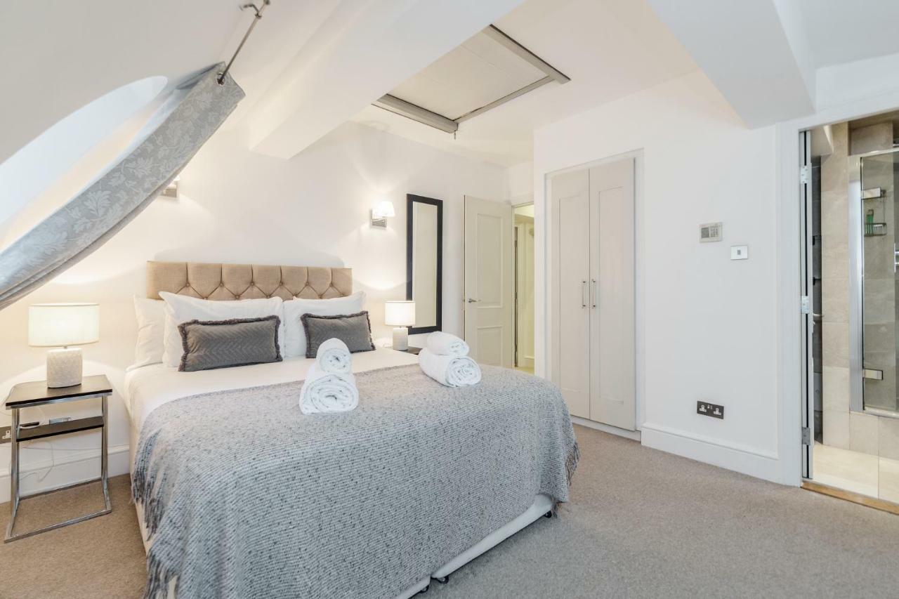 Outstanding Trafalgar Penthouse, Sleeps 8 * London