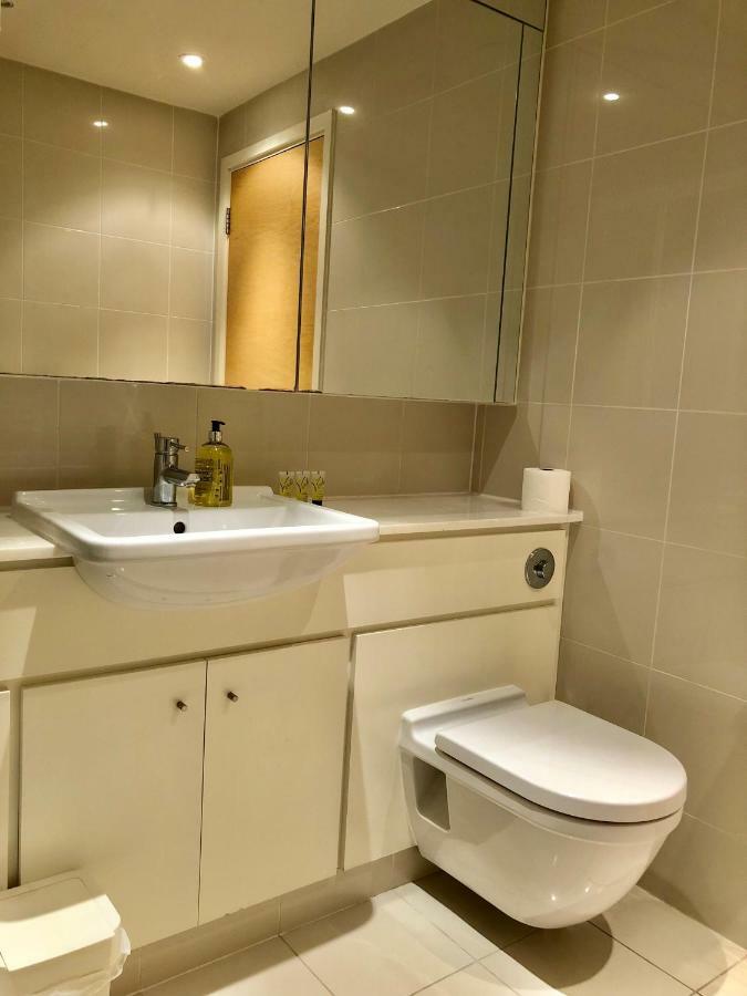 Luxury In Westminster Apartment *