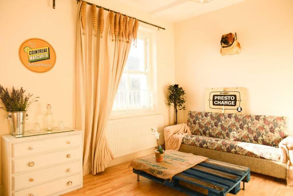 Appartamento London's East End 2 Bedroom Londra