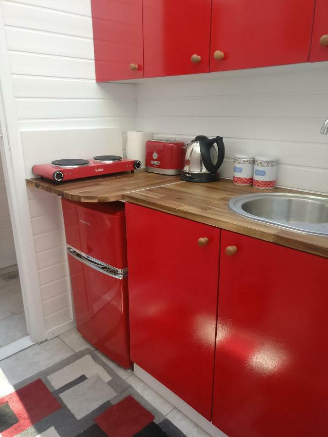 Leilighet Private Extension With Bathroom And Kitchen