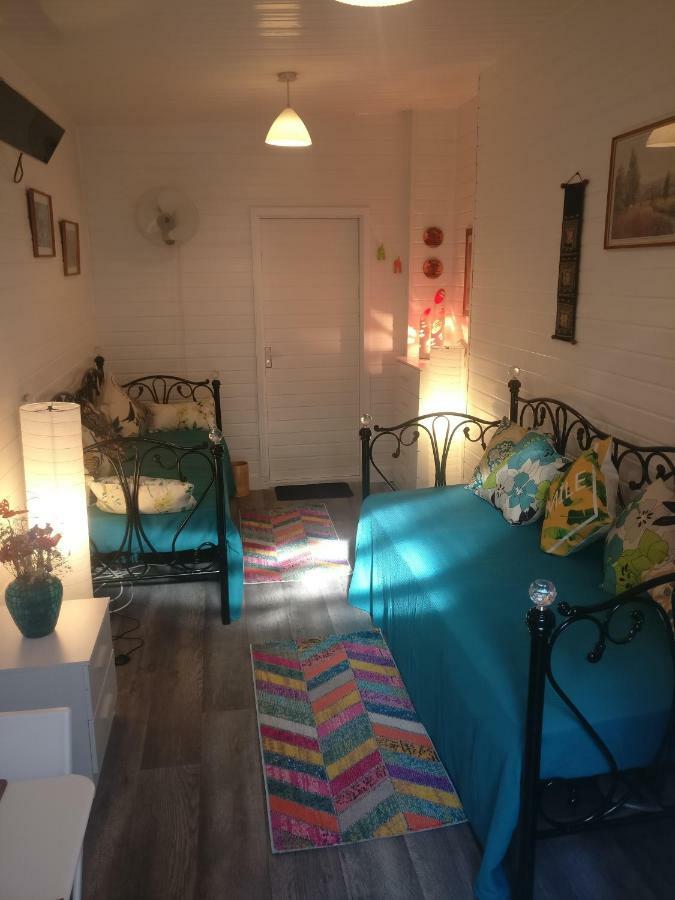 Leilighet Private Extension With Bathroom And Kitchen