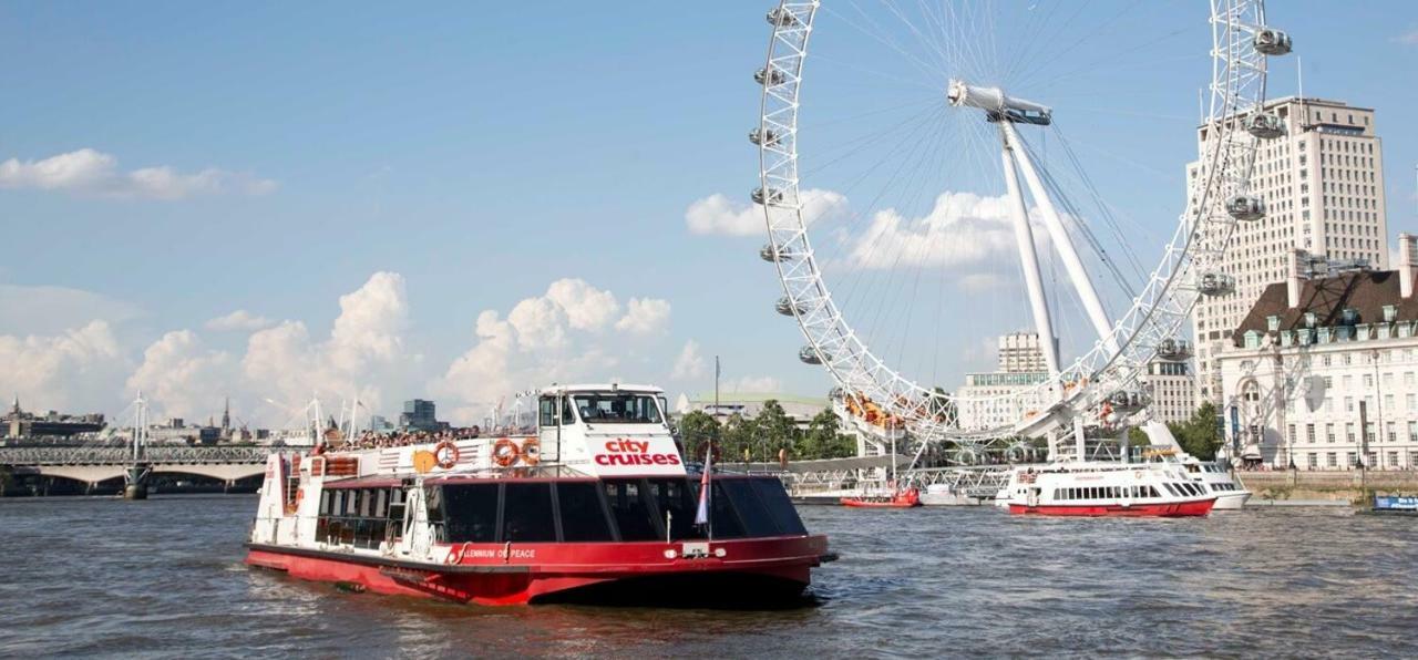 With Parking Near Waterloo & St Thomas & Big Ben & Parliament London