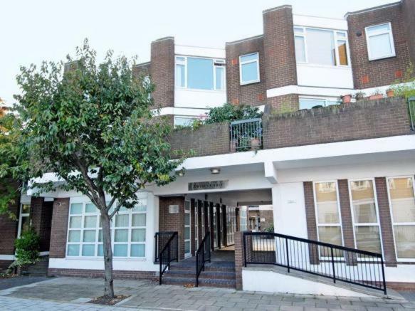 Apartment With Parking Near Waterloo & St Thomas & Big Ben & Parliament