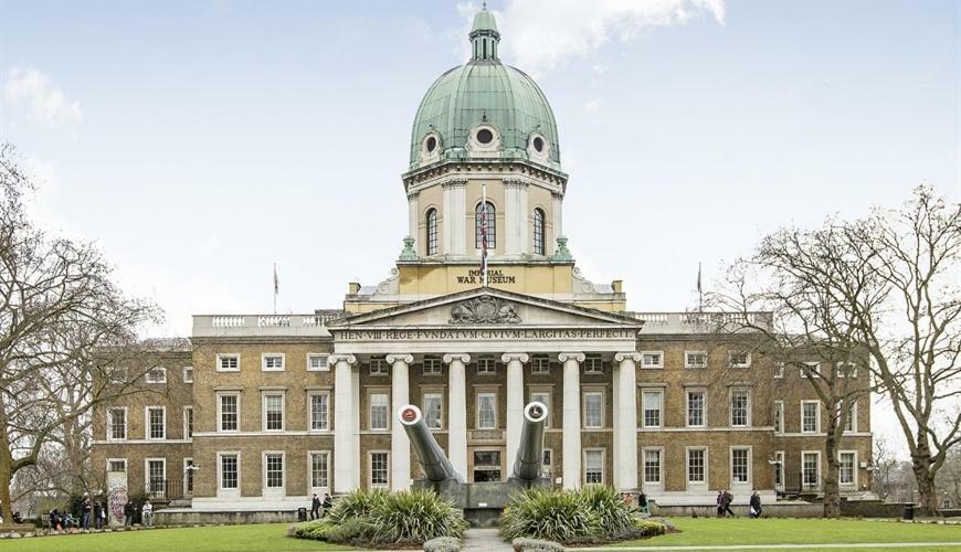 With Parking Near Waterloo & St Thomas & Big Ben & Parliament Apartment London