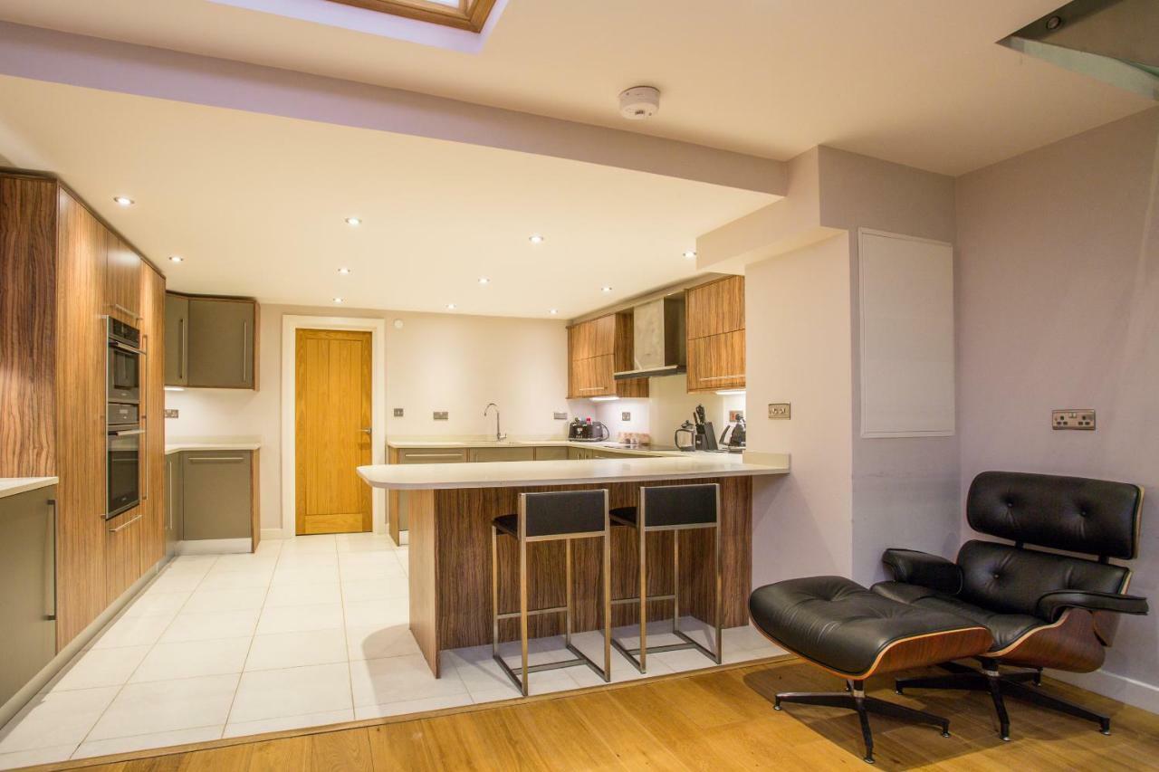 The Escalier Mews - Bright 3bdr *