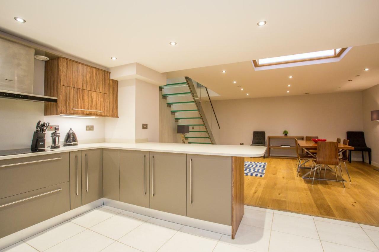 The Escalier Mews - Bright 3bdr *