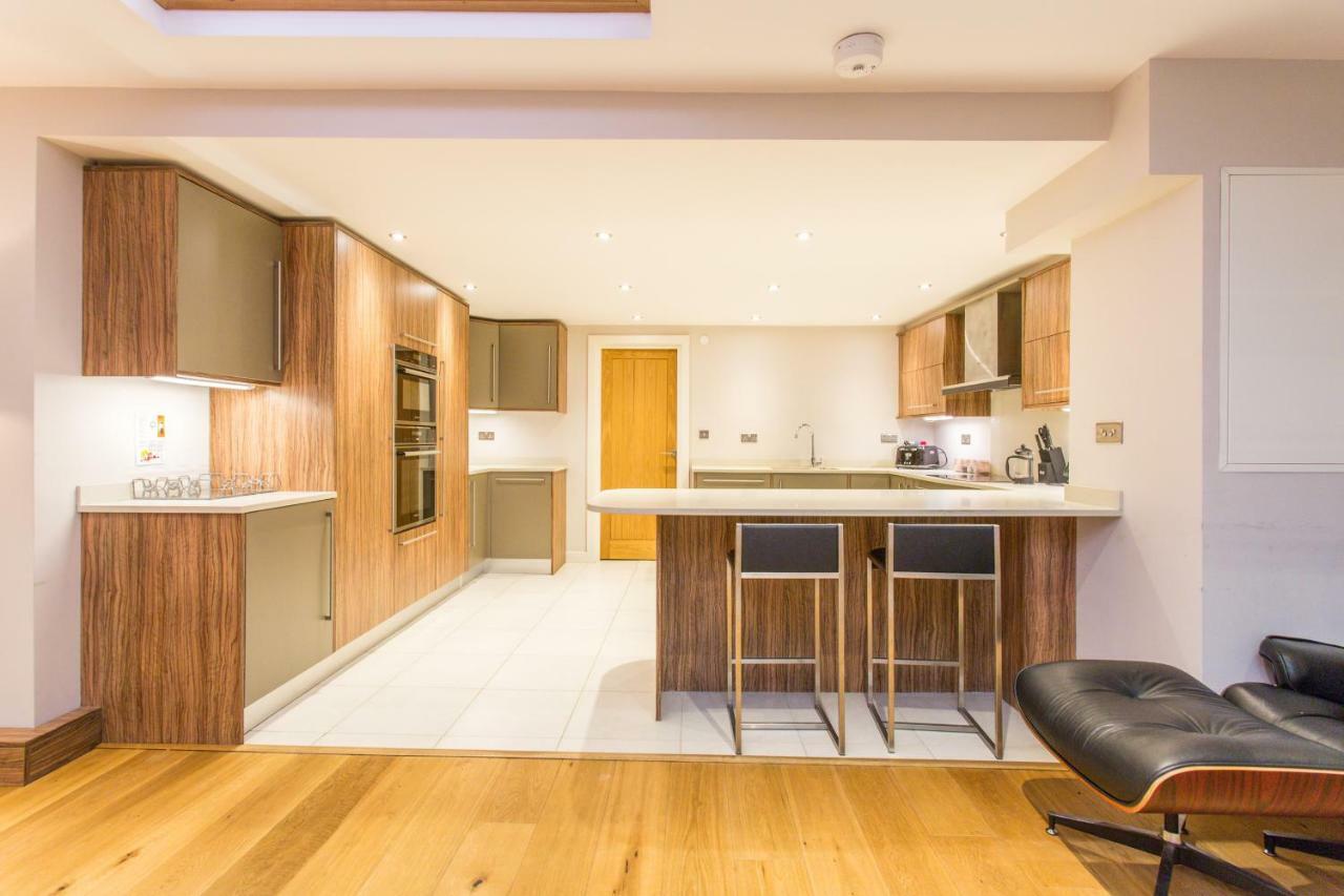 The Escalier Mews - Bright 3bdr * London
