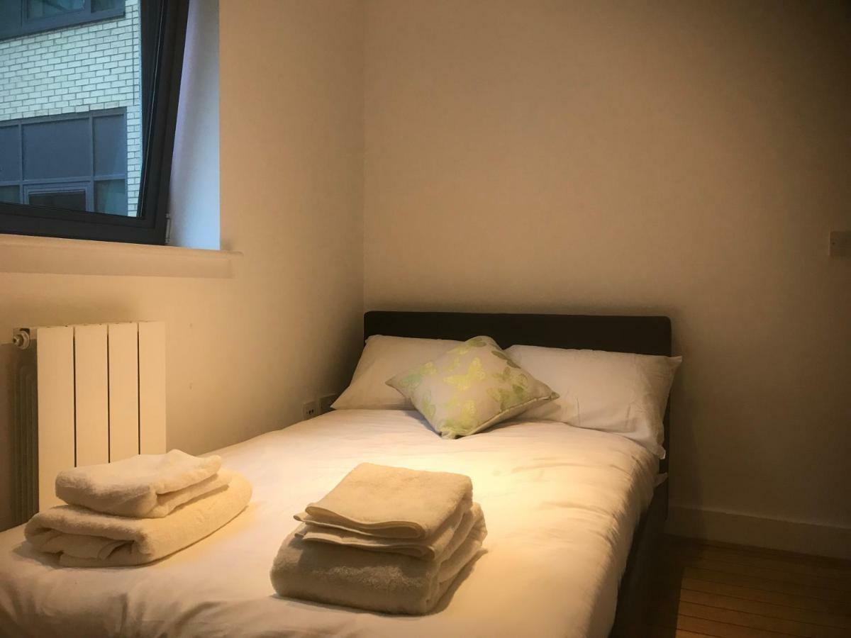 41 Millharbour * London