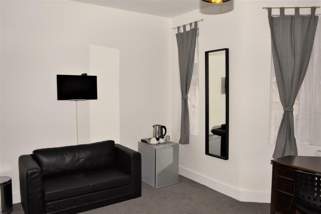Msr Guest house *
