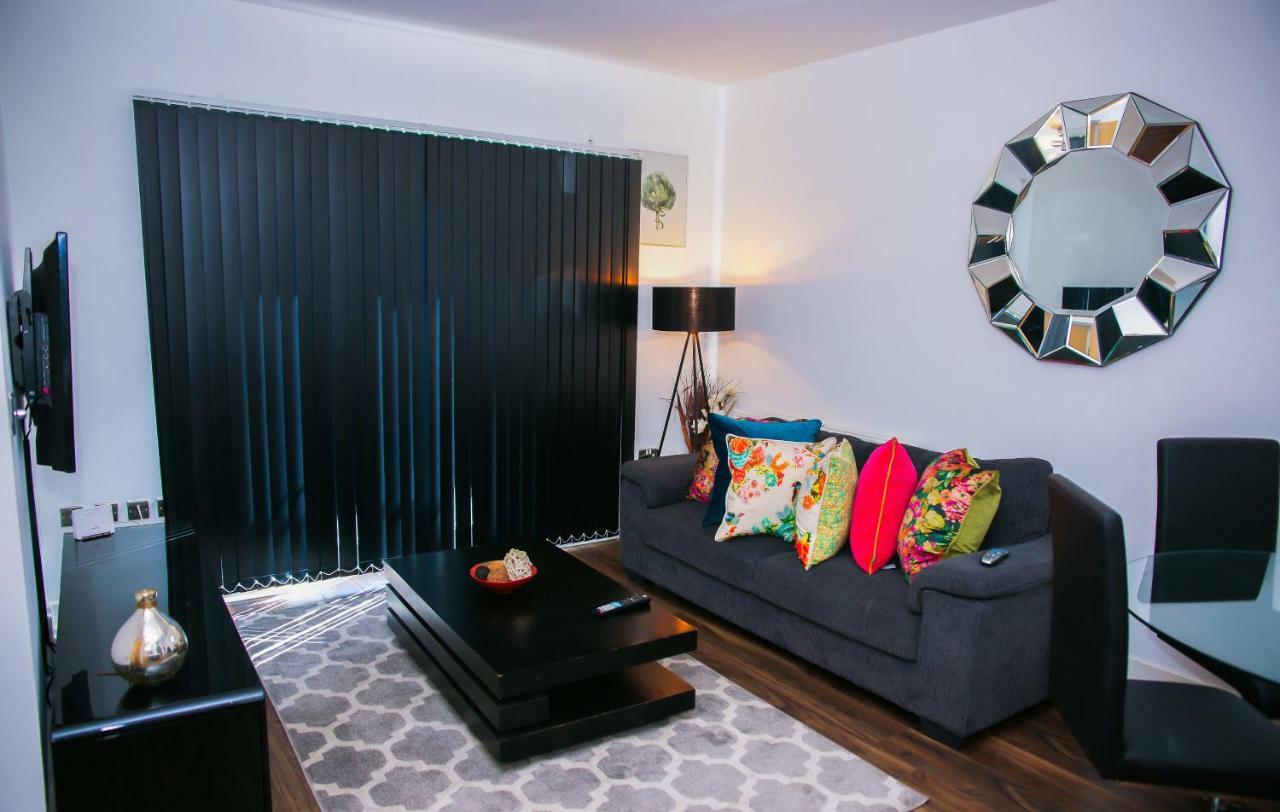 Apartment Modern 2 Bedroom *
