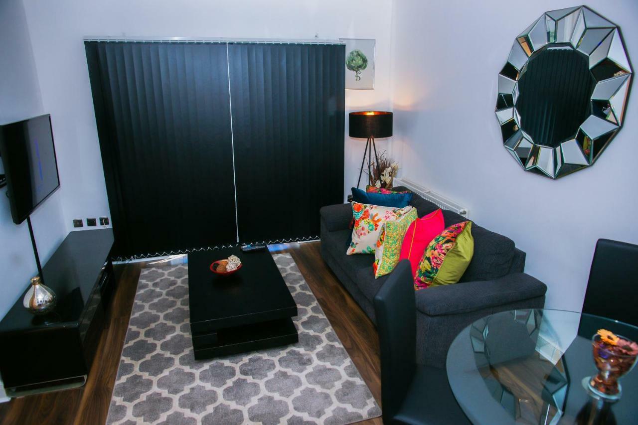 Apartment Modern 2 Bedroom *