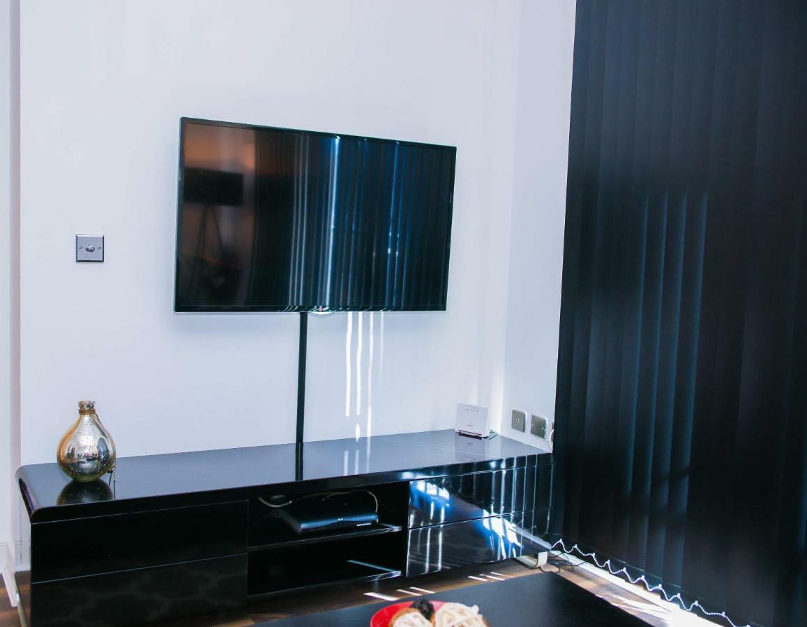 Apartment Modern 2 Bedroom *