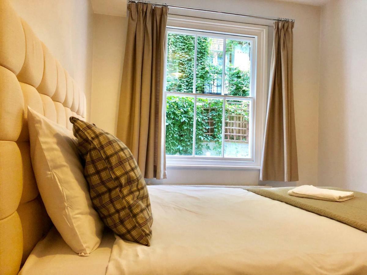 Victoria Station Apartment