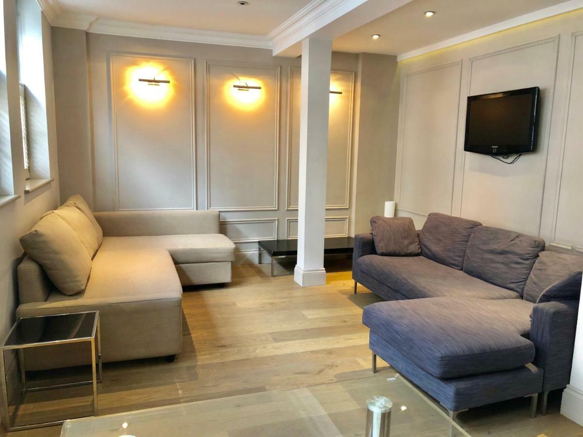 Luxury In Westminster Apartment