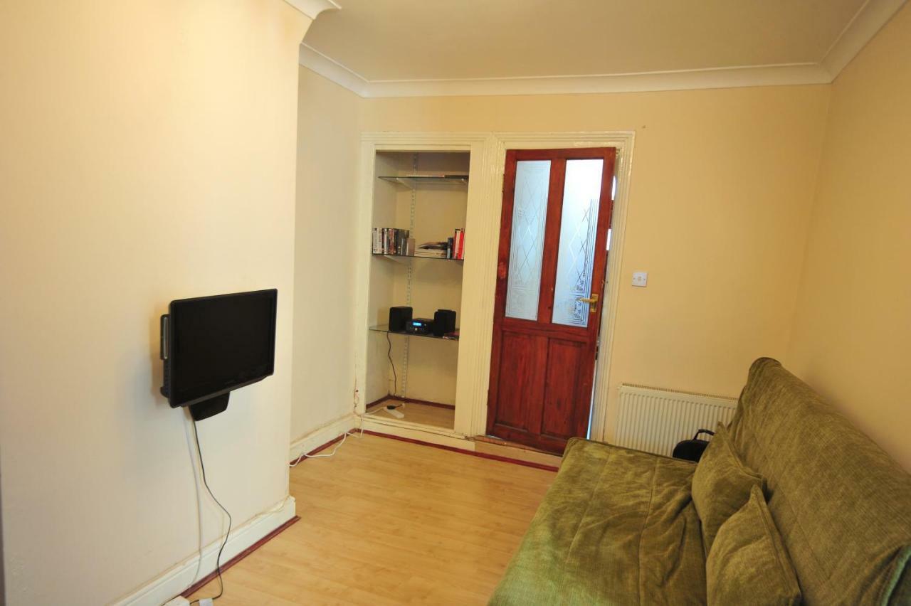 East End Garden Flat Apartment *