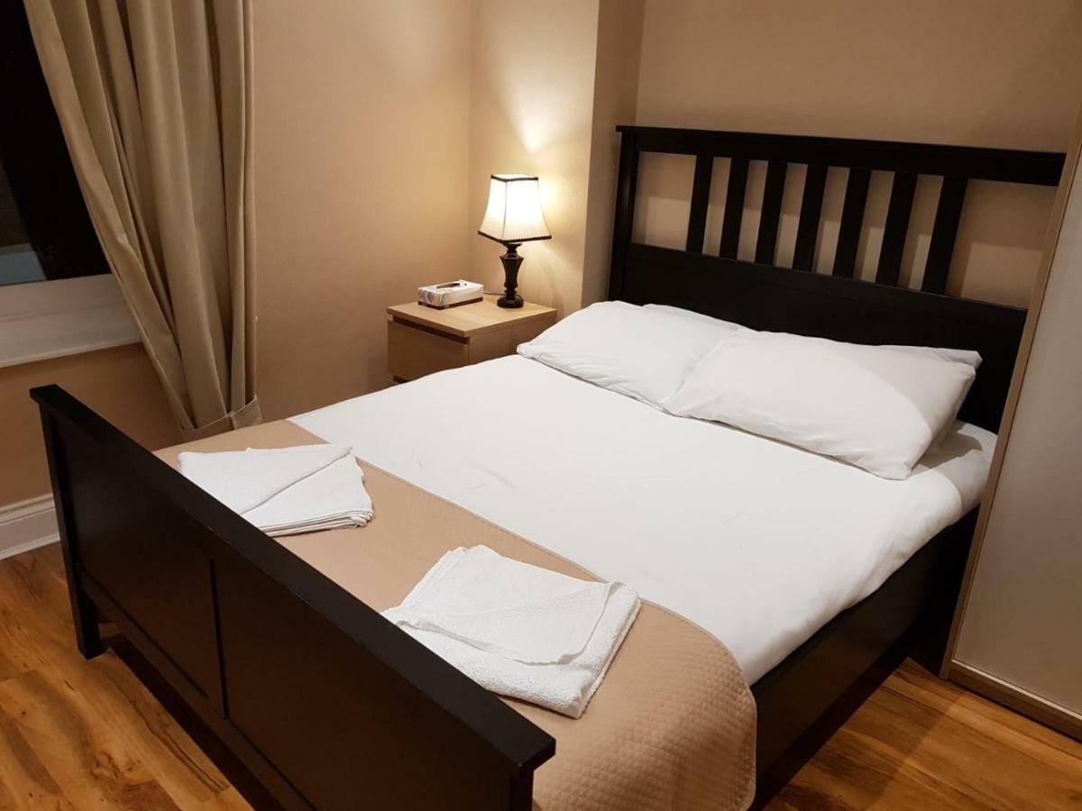 Tourian Lounge Hotel 3* London