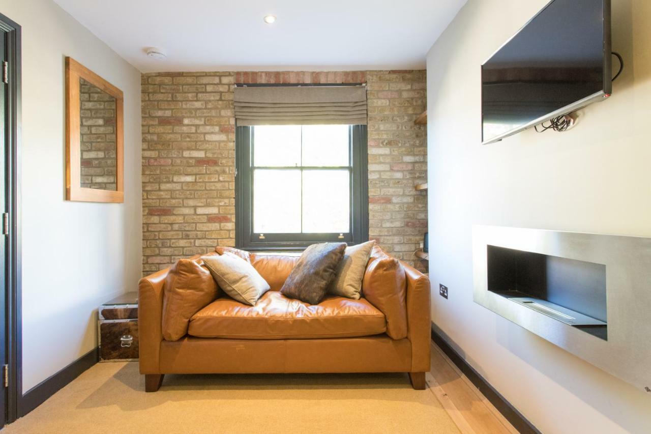 Forbee Studios * London