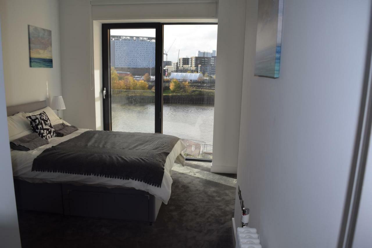 Island 3 Bedroom Luxury Apartments, Canary Wharf Apartment *