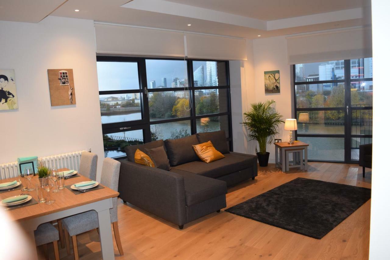 Island 3 Bedroom Luxury Apartments, Canary Wharf Apartment *